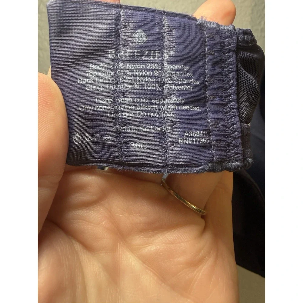 Breezies Modern Sport Contour Sport Bra Navy Blue 38C full Coverage Wire Free